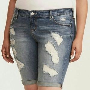 Ripped boyfriend shorts